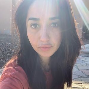 Meet your Posher, Gabriela